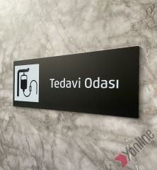 Tedavi Odası Siyah Kapı İsimliği