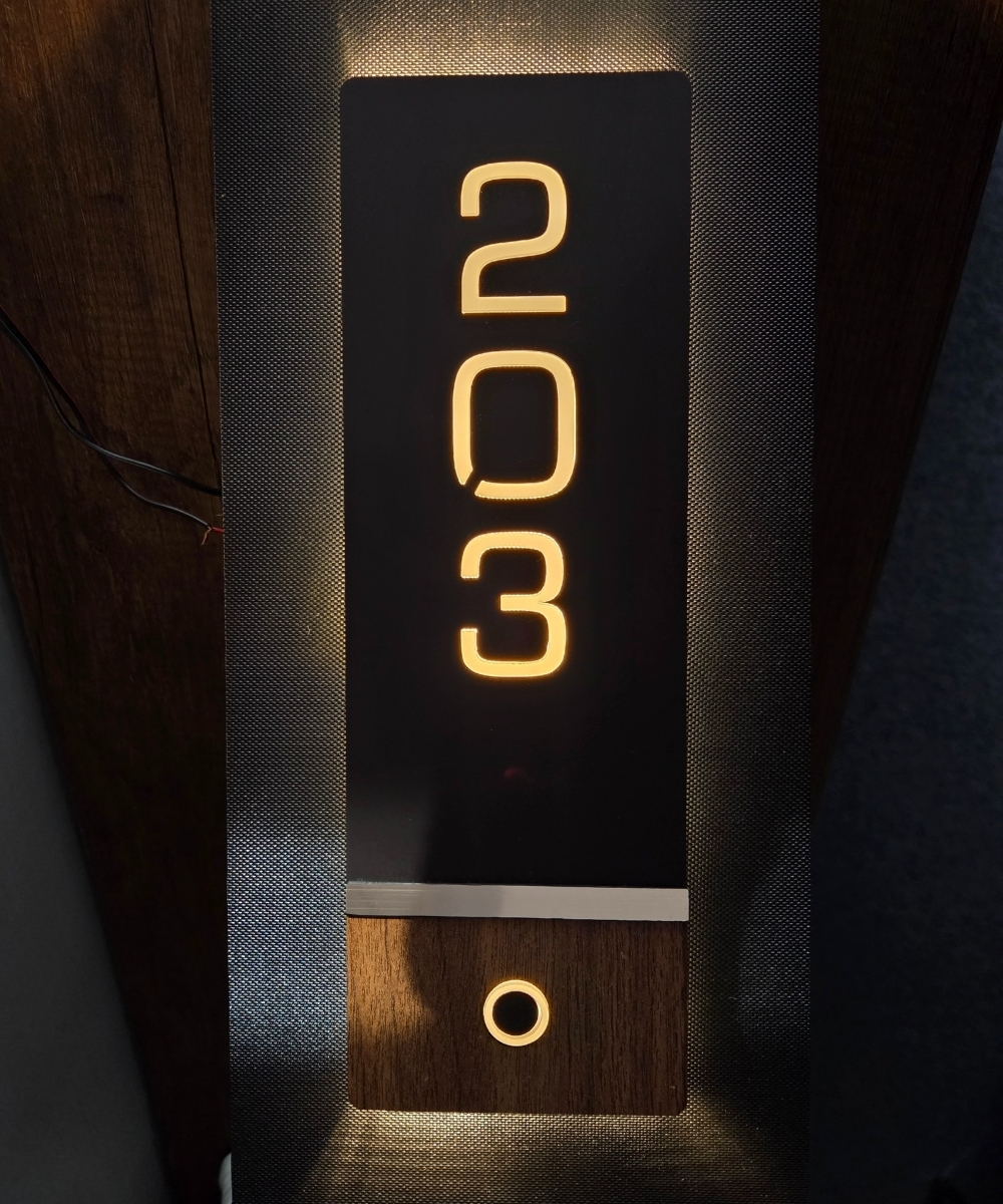 Diamond Wooden Zil Butonu Işıklı Otel Kapı Numarası