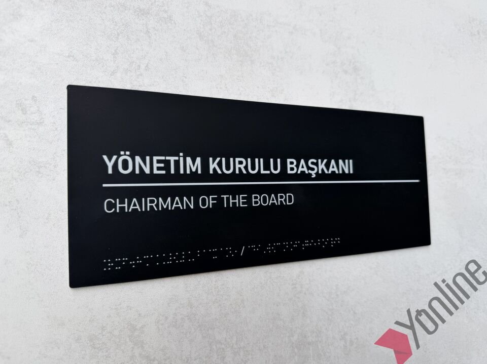 Mat Siyah Braille Alfabeli Kurumsal Kapı İsimliği